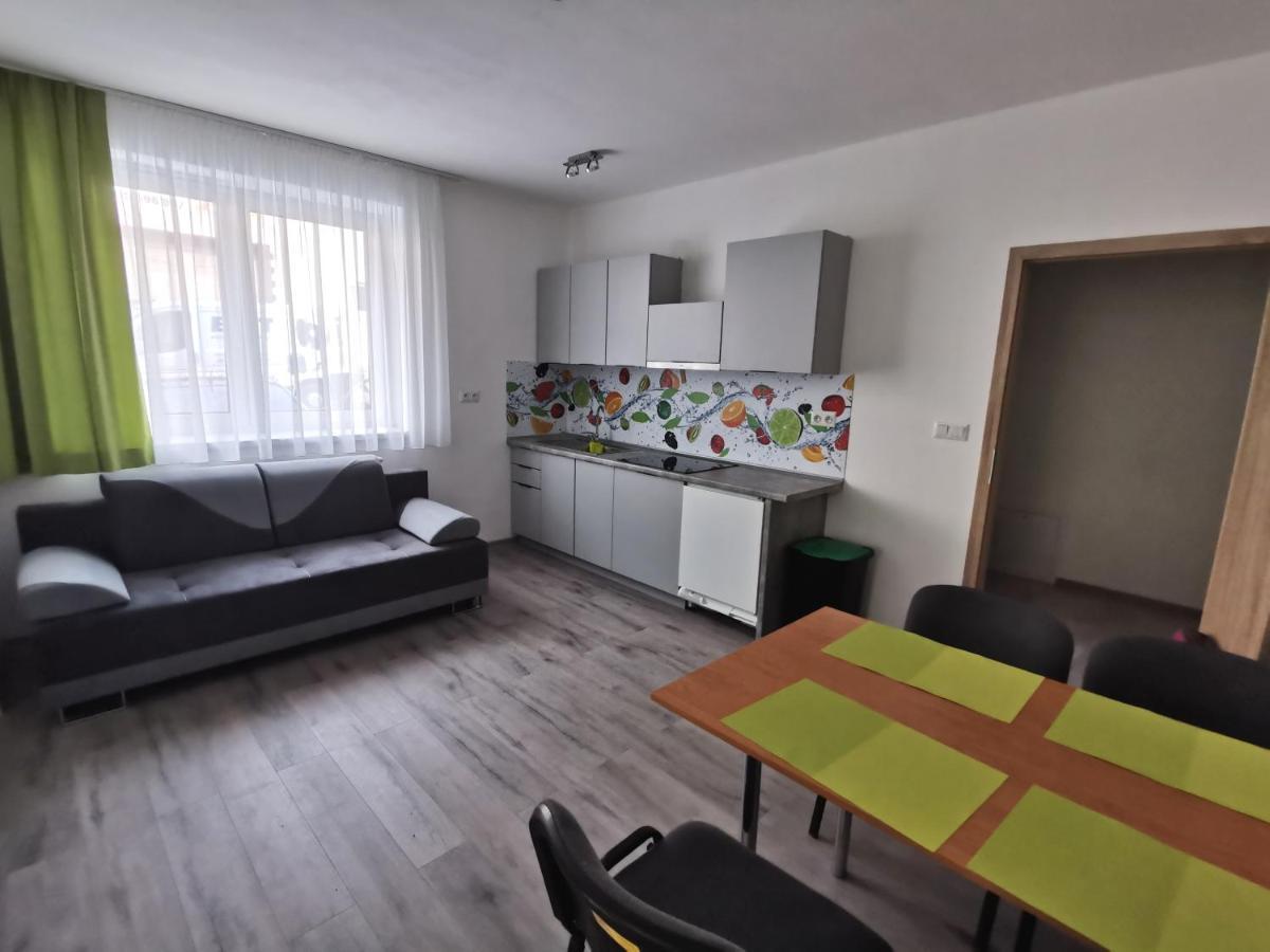 Comenius Apartments - Apartmany Na Rohu Svidnik Luaran gambar