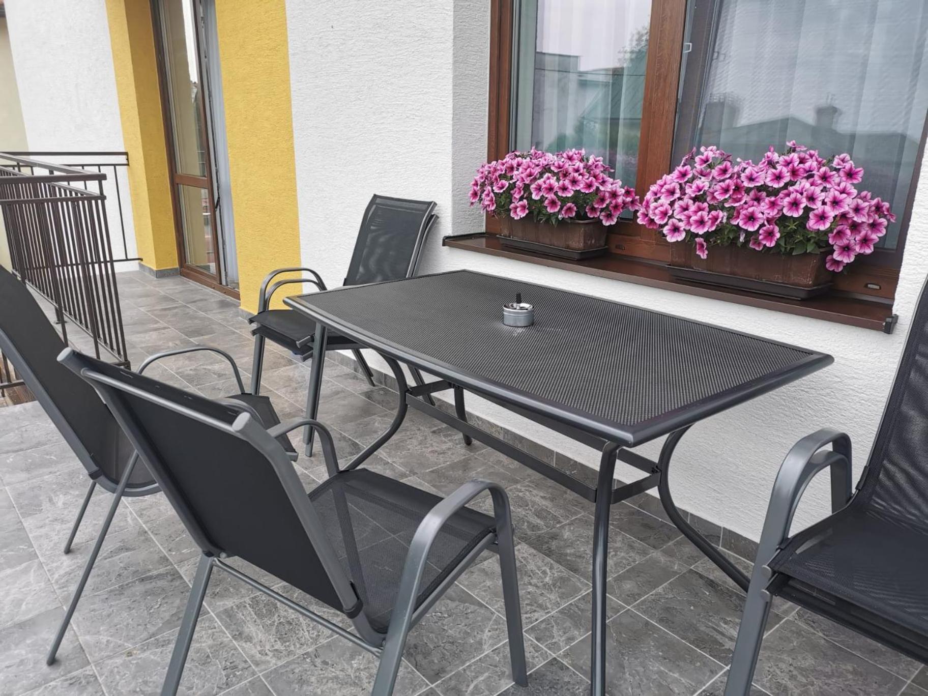 Comenius Apartments - Apartmany Na Rohu Svidnik Luaran gambar